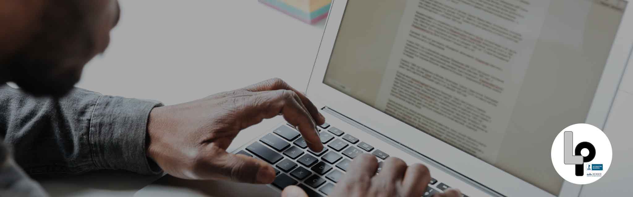 Traducción certificada de documentos legales para procesos migratorios internacionales